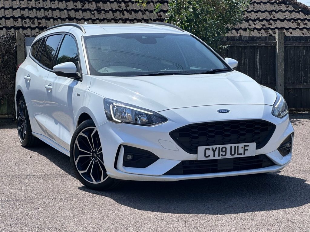 Ford Focus 1.5L St-line X White