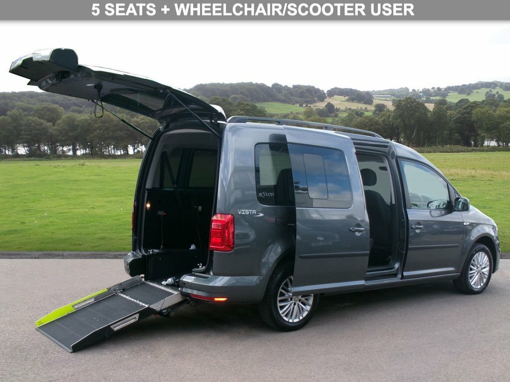 Volkswagen Caddy Maxi Life 2L Null YY70UFC Grey