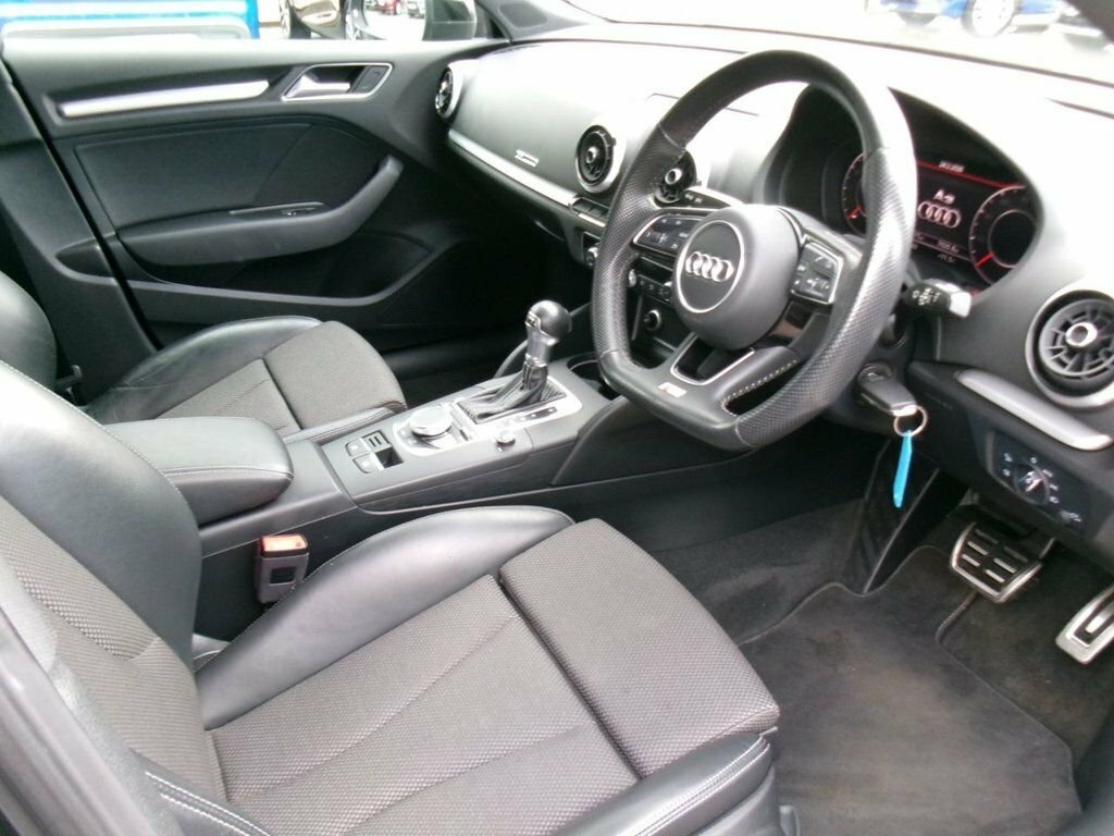 Audi A3 1L Black Edition VA68HTU Black #6