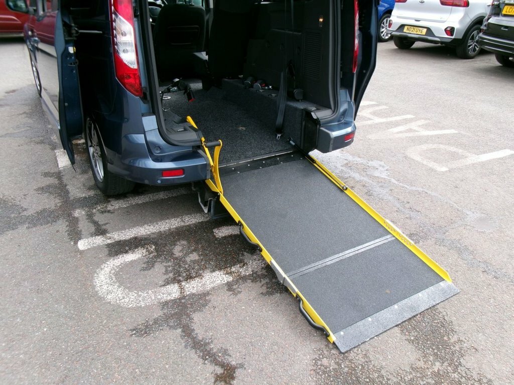 Ford Grand Tourneo Connect 1.5L Titanium Blue #6