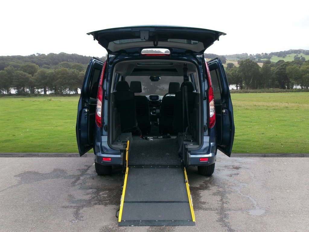 Ford Grand Tourneo Connect 1.5L Titanium Blue #2
