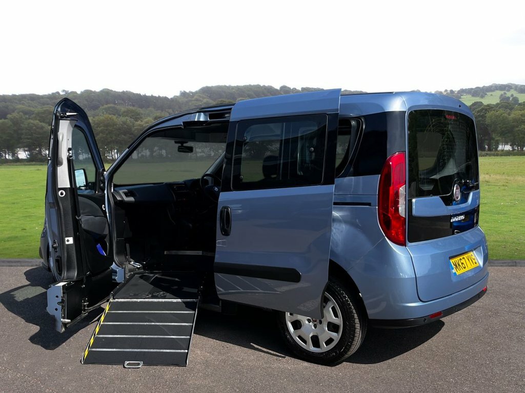 Fiat Doblo 1.6L Easy Blue