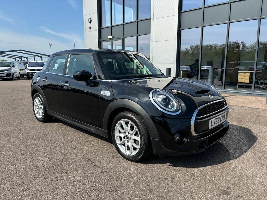 Mini Hatch 2.0 Cooper S 192Ps Black