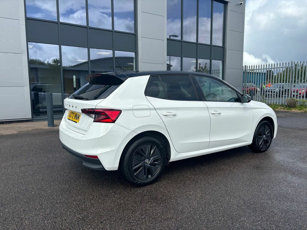 Skoda Fabia 1.0 Tsi Colour Edition AU72WNM White #6