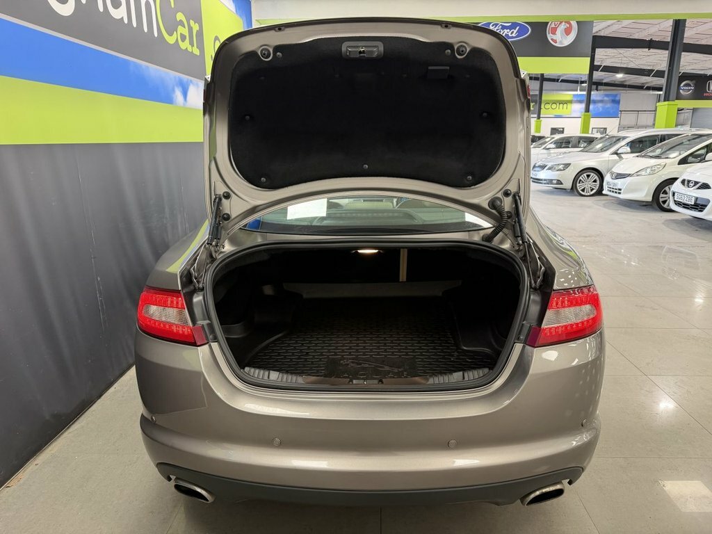 Jaguar XF 3L Luxury HG60EFC Grey #5