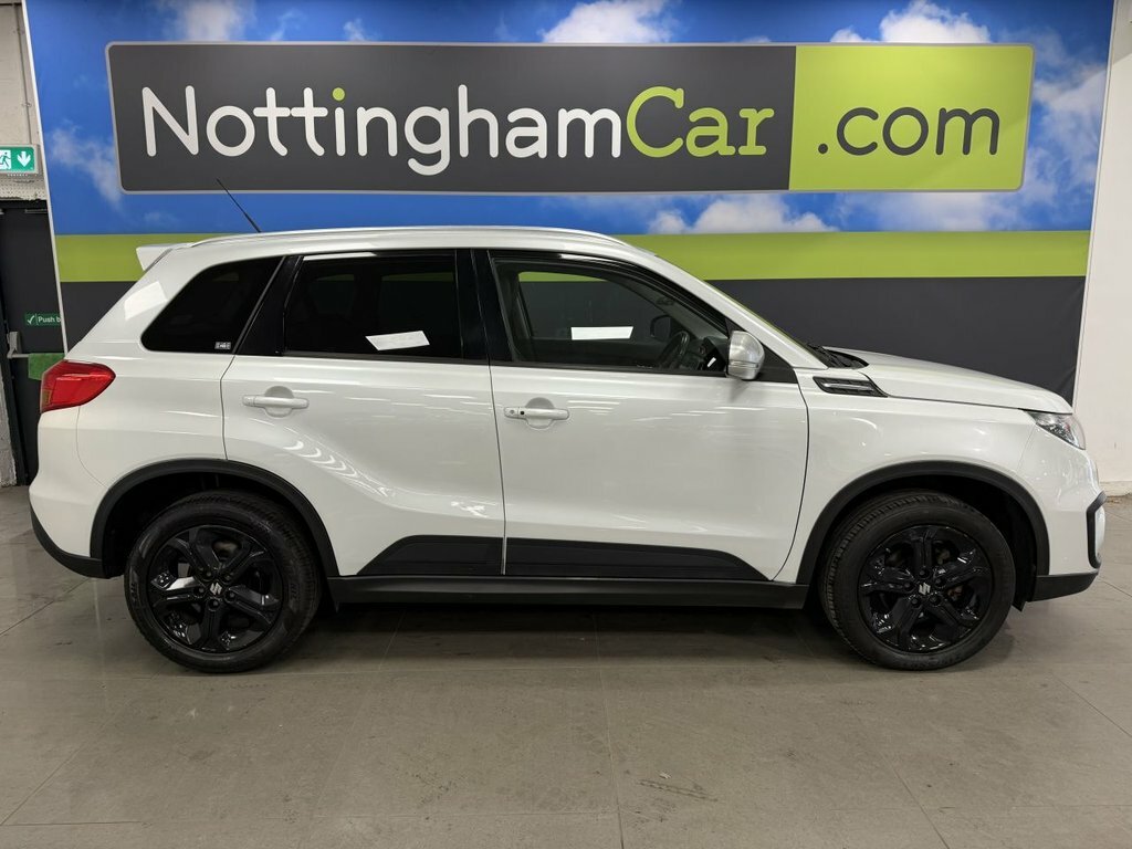 Suzuki Vitara 1.4L S White #4