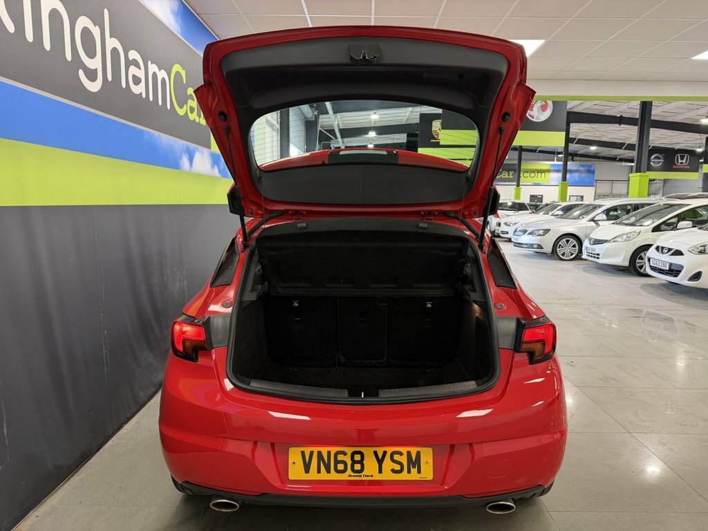 Vauxhall Astra 1.6L Elite Nav VN68YSM Red #6