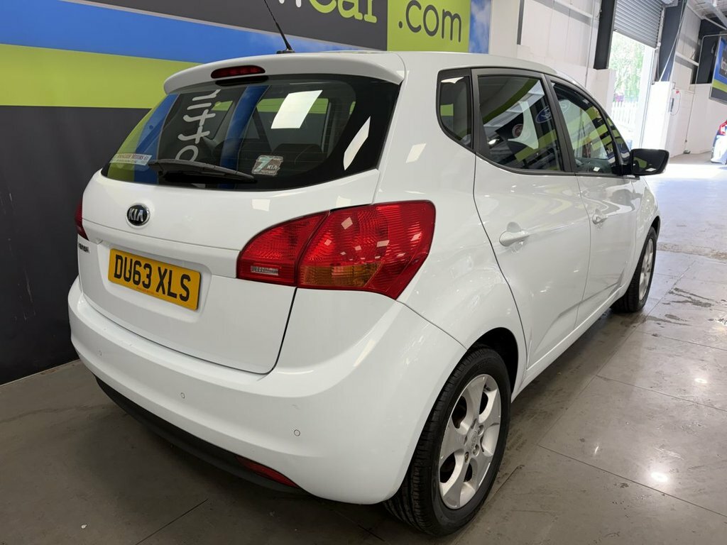 Kia Venga 1.6L 2 White #5