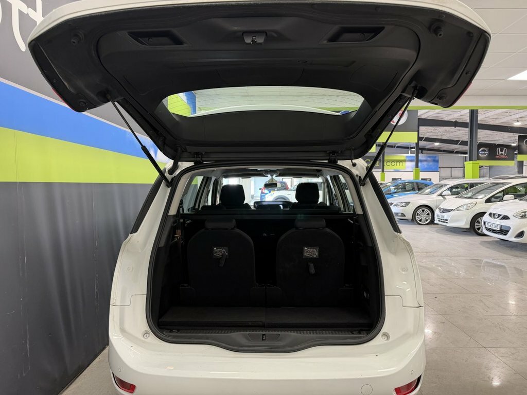 Citroen Grand C4 Picasso 1.6L Touch Edition White #5