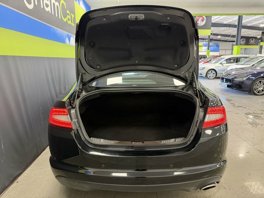 Jaguar XF 2.2L Luxury GK15BHF Black #5