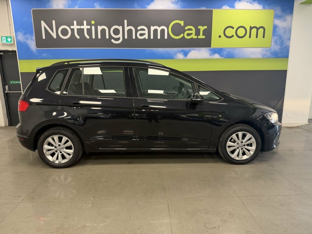 Volkswagen Golf SV 1.6L Se Black #4