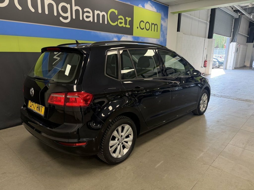 Volkswagen Golf SV 1.6L Se Black #3