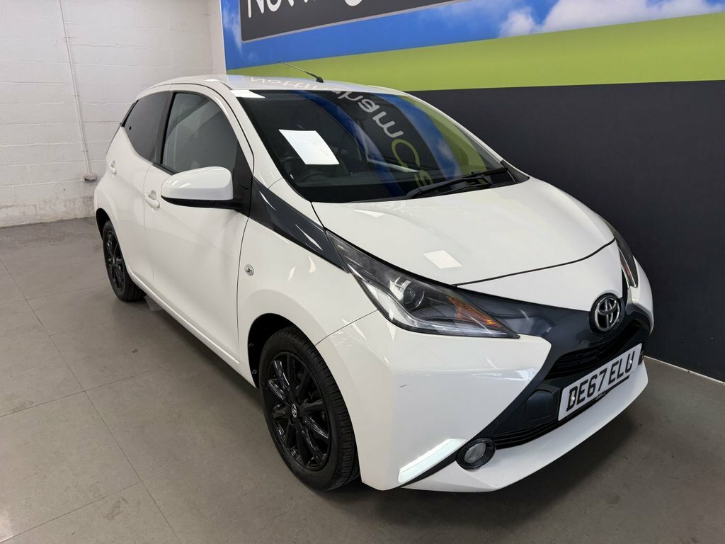 Toyota Aygo 1L X-style DE67ELU White #3