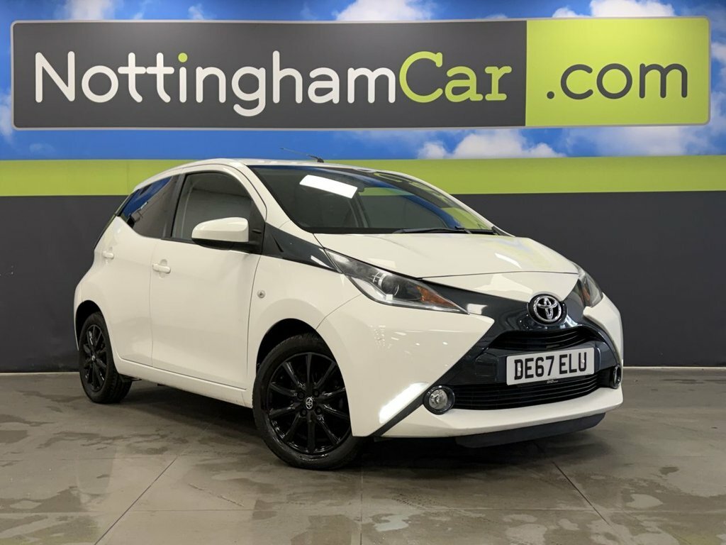 Toyota Aygo 1L X-style DE67ELU White #2