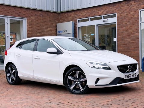 Volvo V40 1.5 T2 R-design DN67ZPR White #6