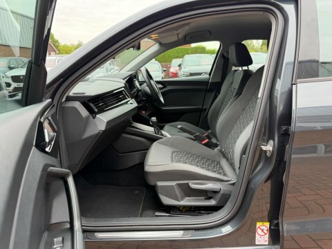 Audi A1 1.0 Tfsi 30 Grey