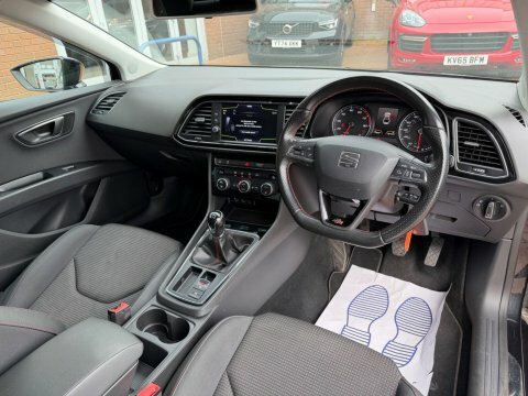 Seat Leon 1.4 Ecotsi Fr YA67CYJ Black #3