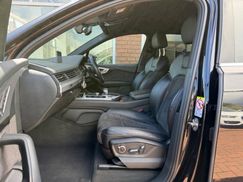 Audi Q7 3.0 Tdi V6 FT19RPZ Black #5