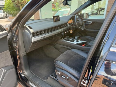 Audi Q7 3.0 Tdi V6 FT19RPZ Black #6