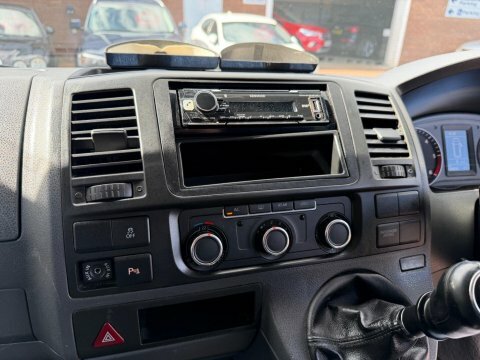 Volkswagen Caravelle 2L Executive Brown #54