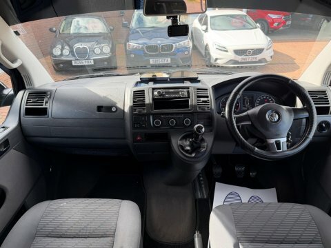 Volkswagen Caravelle 2.0 Tdi Se DK10XJT Black #4