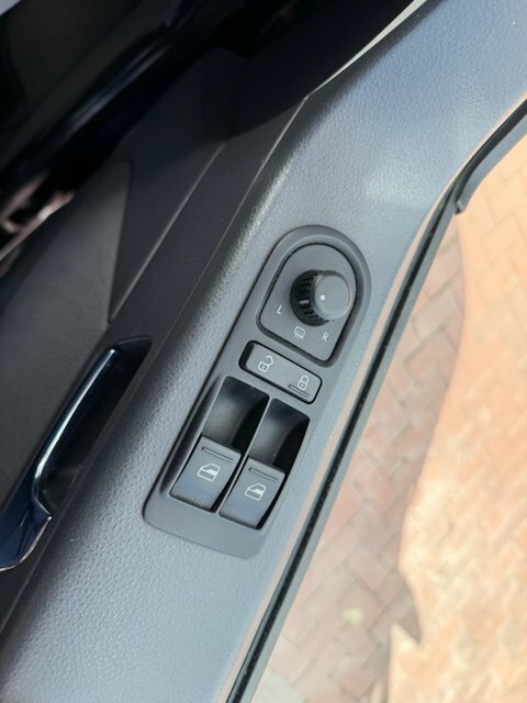 Volkswagen Caravelle 2L Executive Brown #52