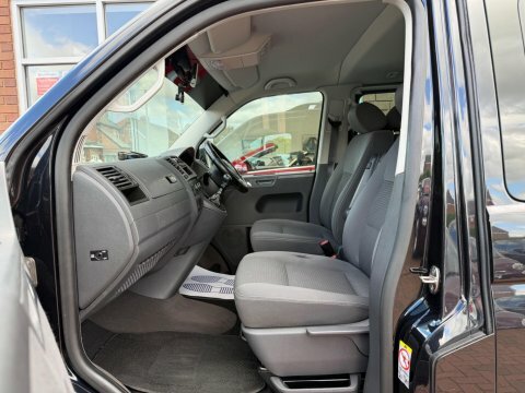 Volkswagen Caravelle 2.0 Tdi Se DK10XJT Black #2