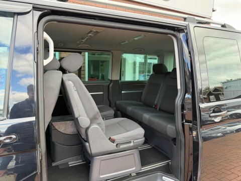 Volkswagen Caravelle 2L Executive Brown #9
