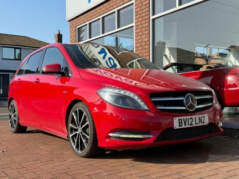 Mercedes-Benz B Class 1.8 B200 Cdi BV12LNZ Red #3