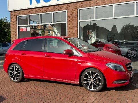 Mercedes-Benz B Class 1.8 B200 Cdi BV12LNZ Red #5