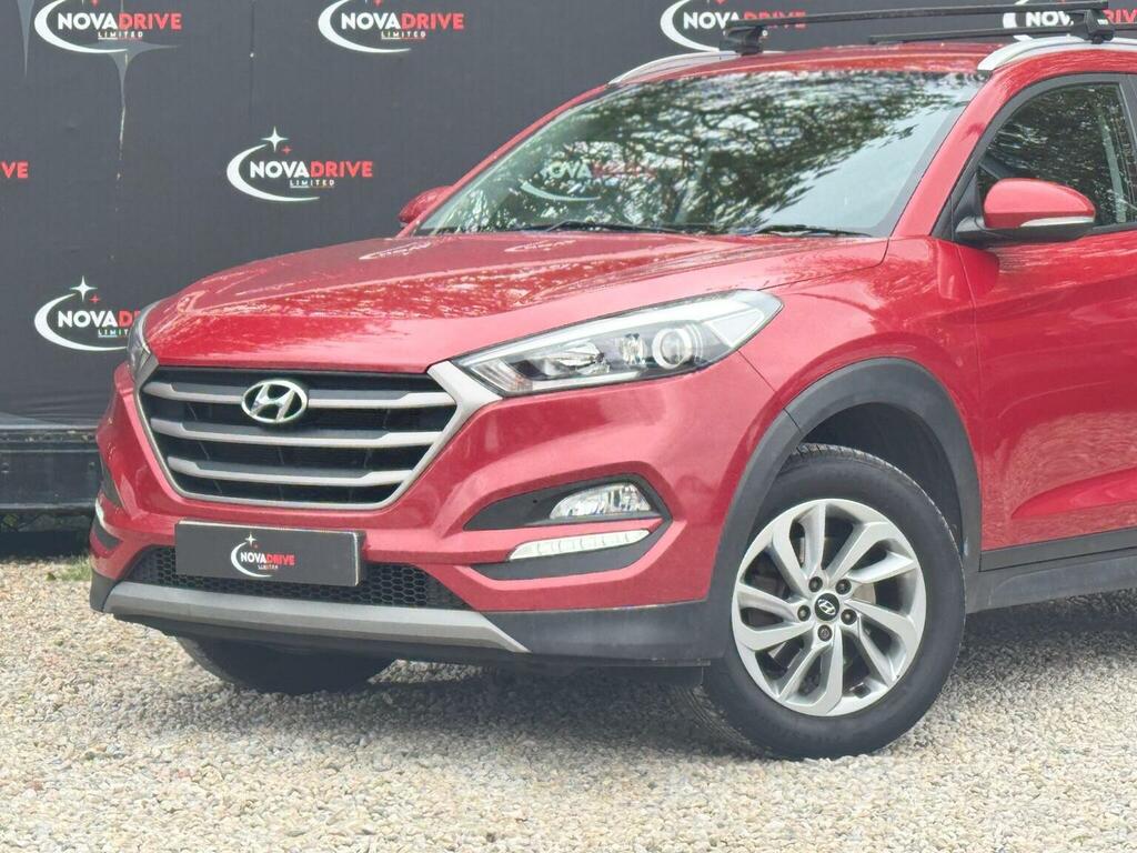 Hyundai Tucson 1.6 Gdi Blue Drive Se Nav Euro 6 Ss DK17VXR Red #3