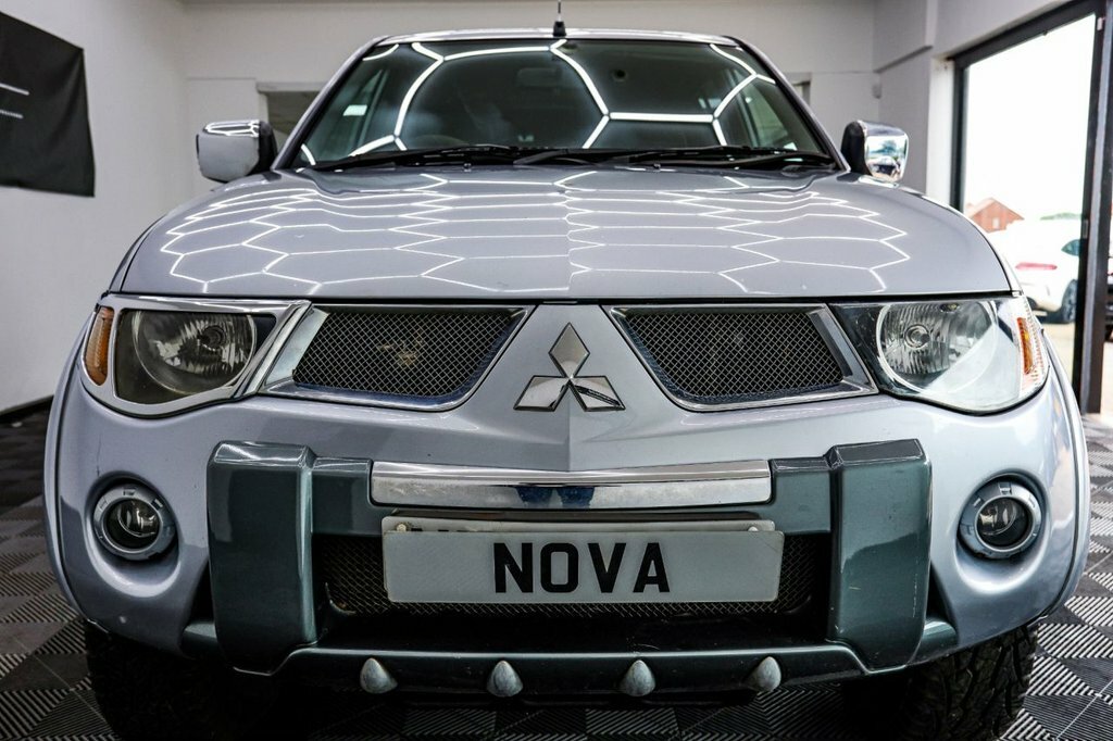Mitsubishi L200 2.5L Raging Bull Silver #5