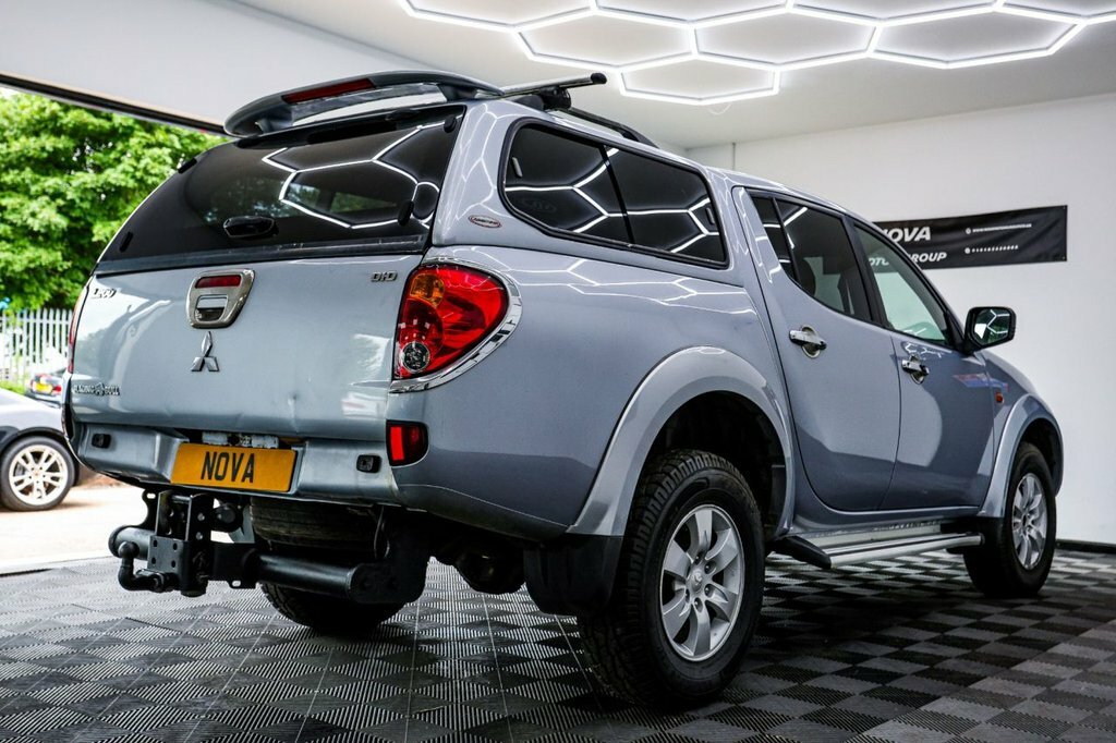 Mitsubishi L200 2.5L Raging Bull Silver #6