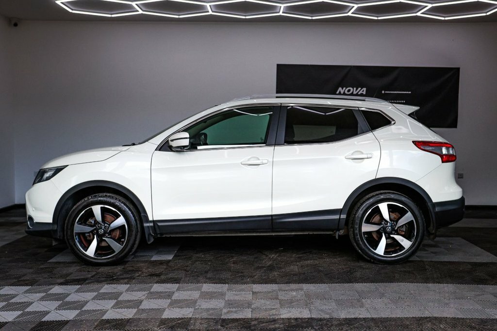 Nissan Qashqai 1.2L N-connecta YK16PPD White #6