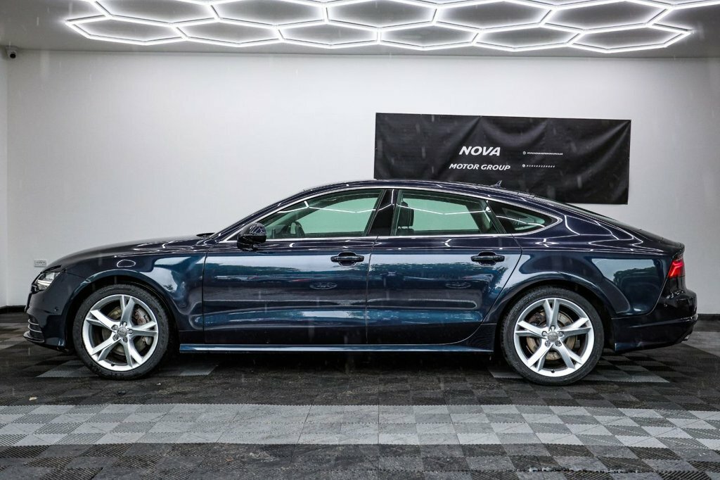 Audi A7 3L Se Executive NY65AKV Blue #6