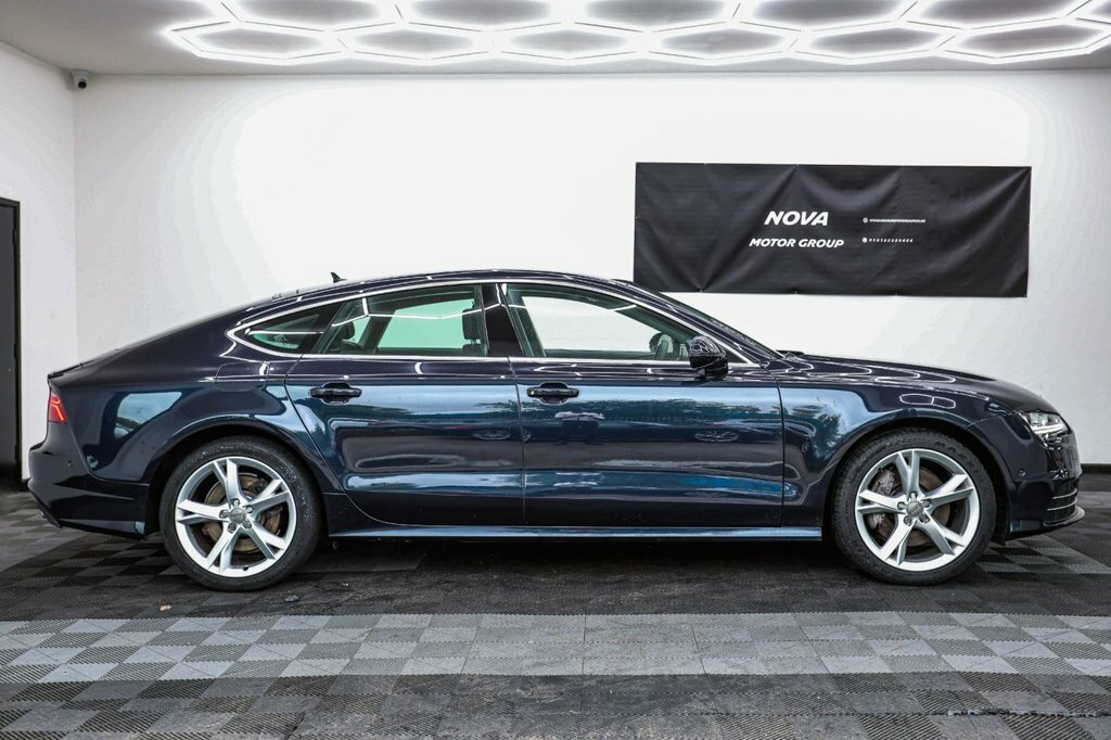 Audi A7 3L Se Executive NY65AKV Blue #5