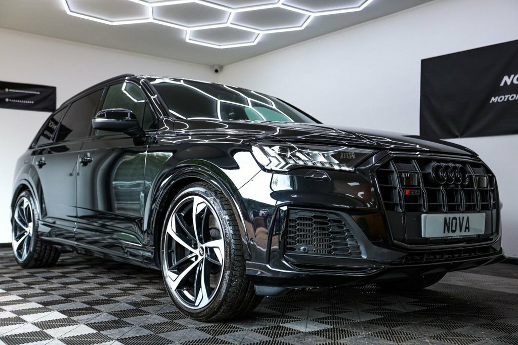 Audi SQ7 4L Black Edition Black #3