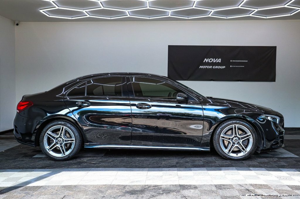 Mercedes-Benz A Class 2L Amg Line WF21YKT Black #5