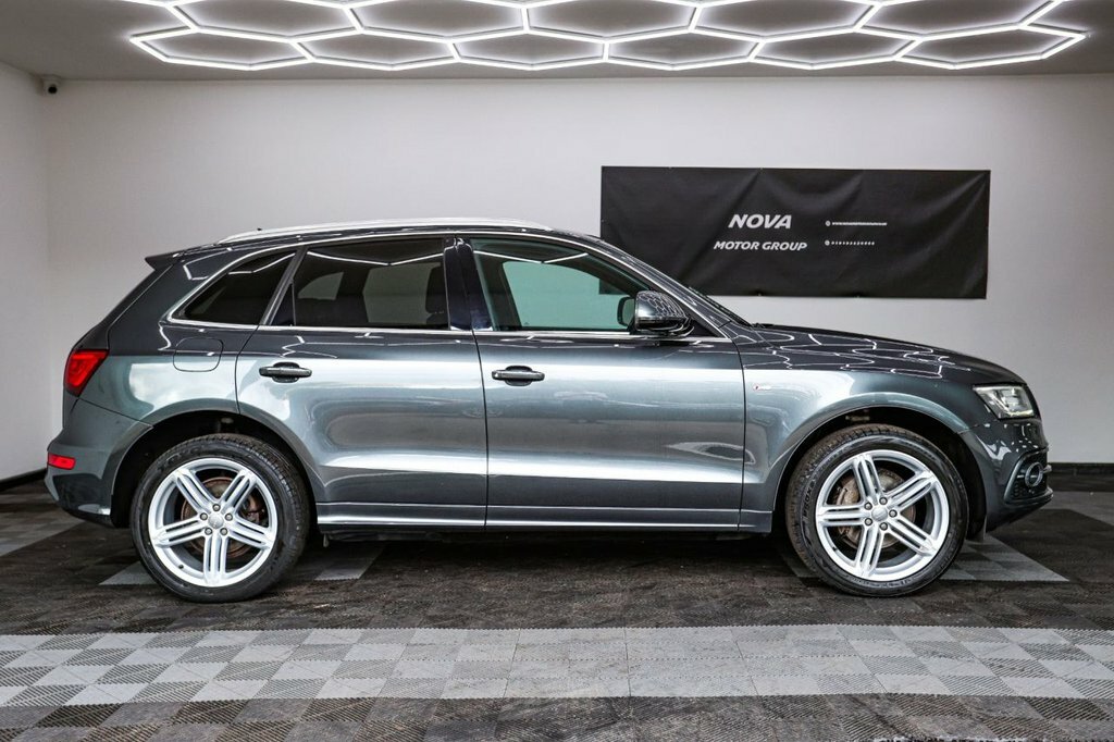 Audi Q5 2L S Line Plus DL66HTX Grey #5