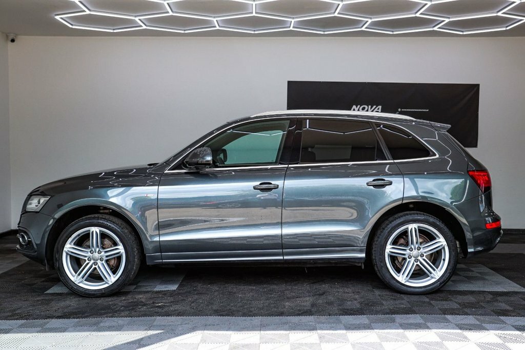 Audi Q5 2L S Line Plus DL66HTX Grey #6