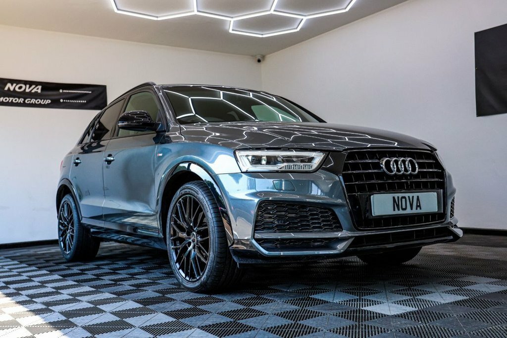 Audi Q3 2L Black Edition GX68WDK Grey #3