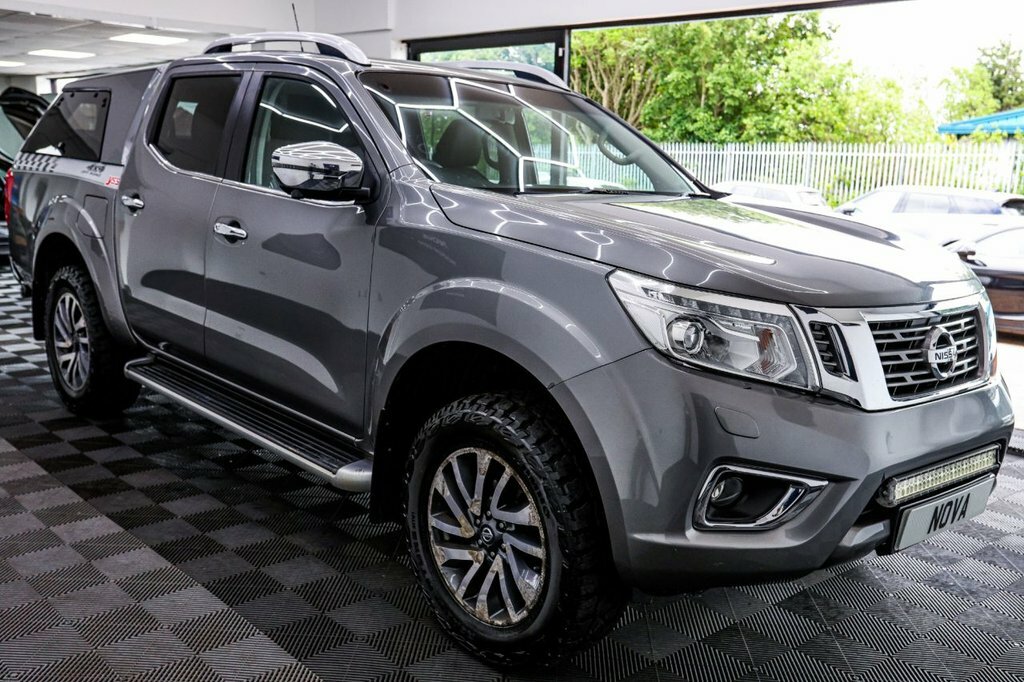 Nissan Navara Navara 2.3 Dci Tekna 4X4 Shr Dcb 190 Bhp Silver #6
