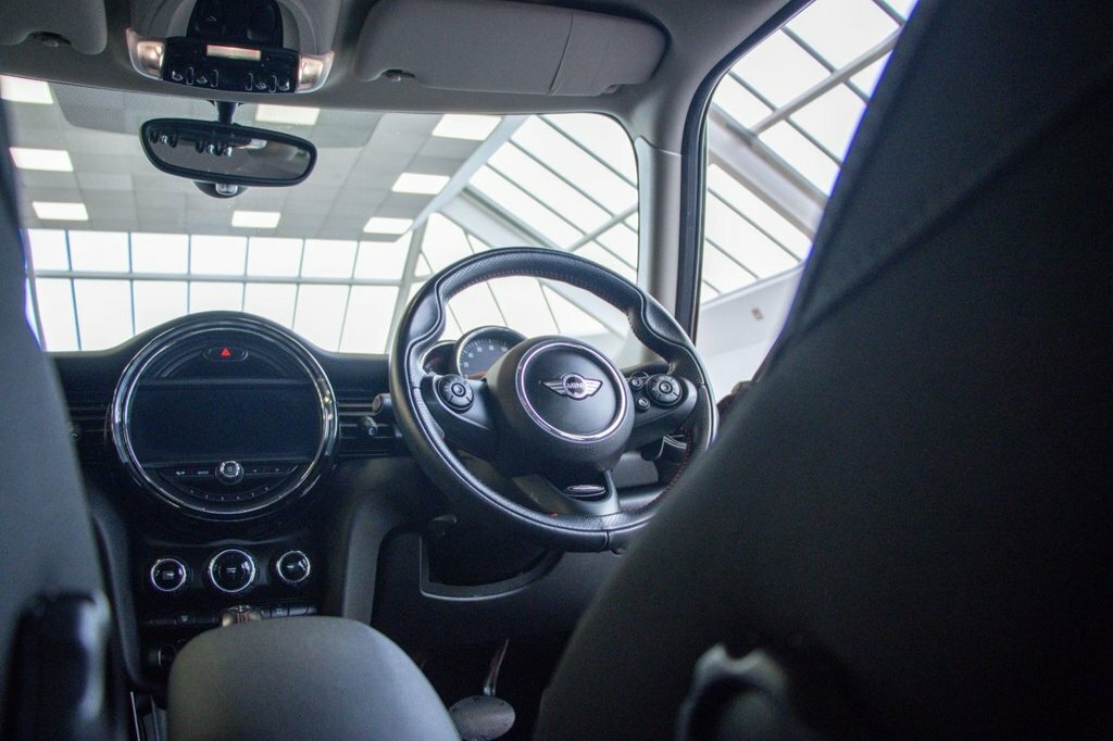 Mini Hatch 2L Cooper S Red #2