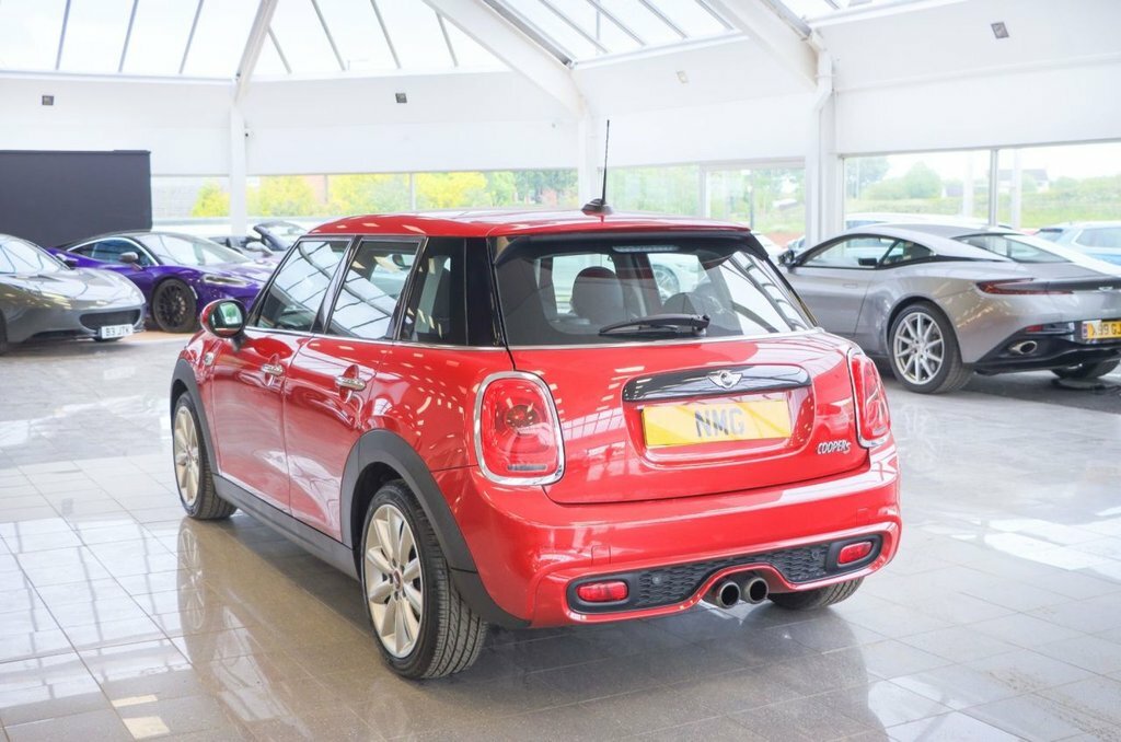 Mini Hatch 2L Cooper S Red #4