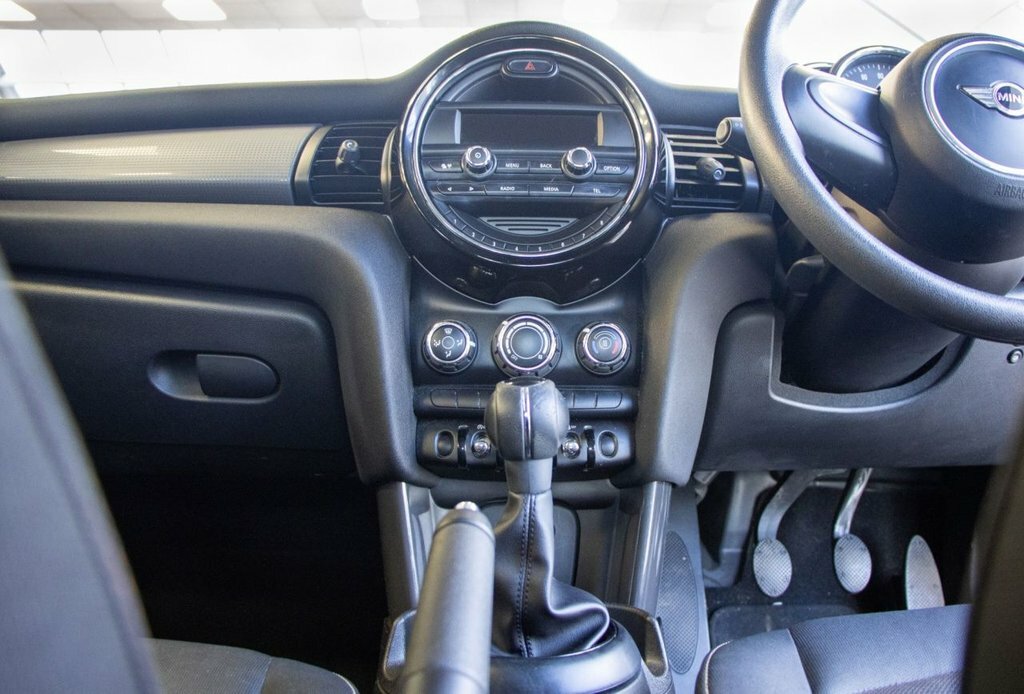 Mini Hatch 1.5L Cooper NJ66HJY Black #3