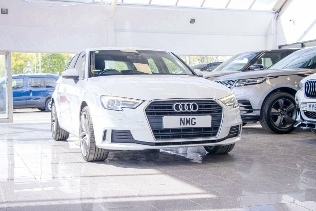 Audi A3 1L Sport WU17YJM White #4
