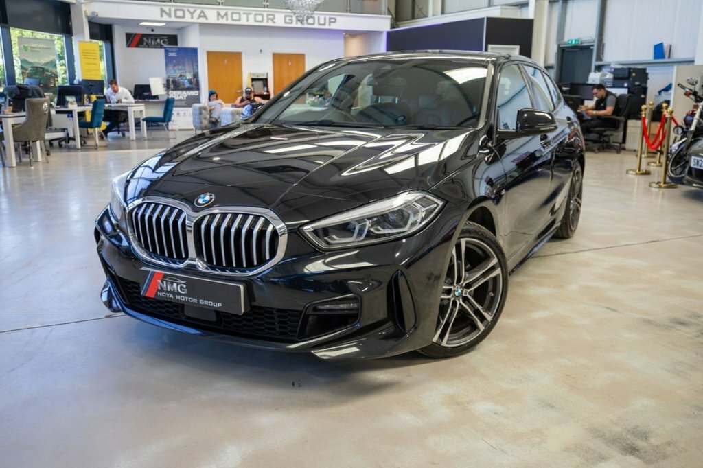 BMW 1 Series 1.5L M Sport RE69VHG Black #4