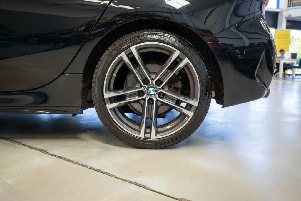 BMW 1 Series 1.5L M Sport RE69VHG Black #6