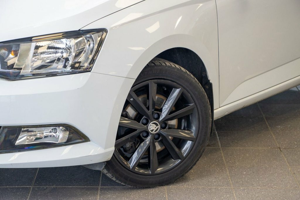 Skoda Fabia 1L Redline SC67OEZ White #4