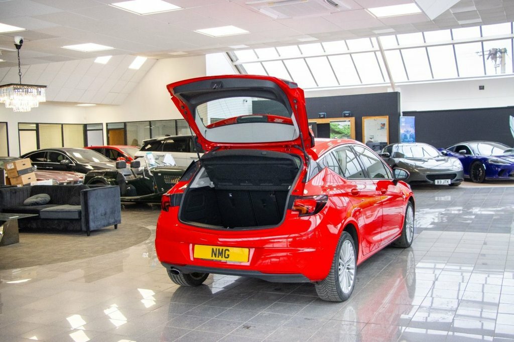 Vauxhall Astra 1.6L Elite Nav SC16WBX Red #6